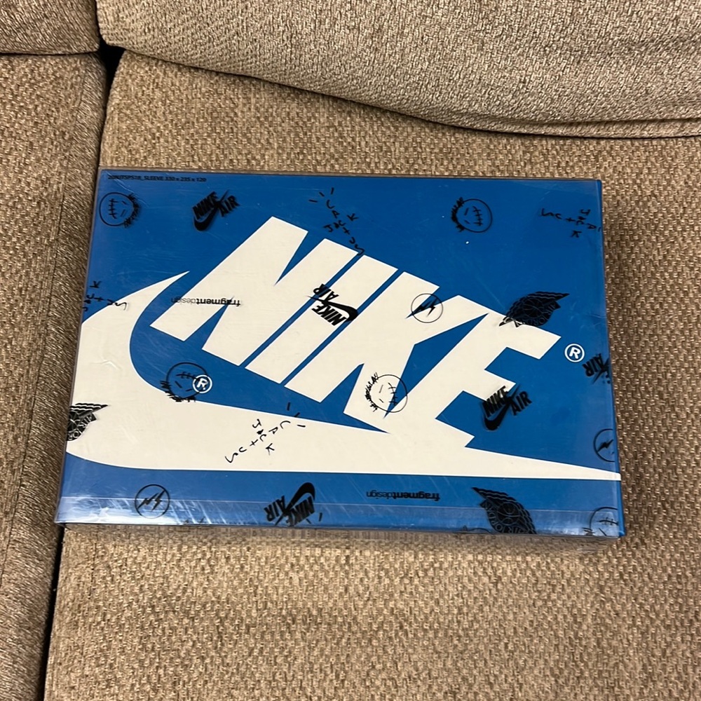 Jordan 1 High OG Fragment x Travis Scott